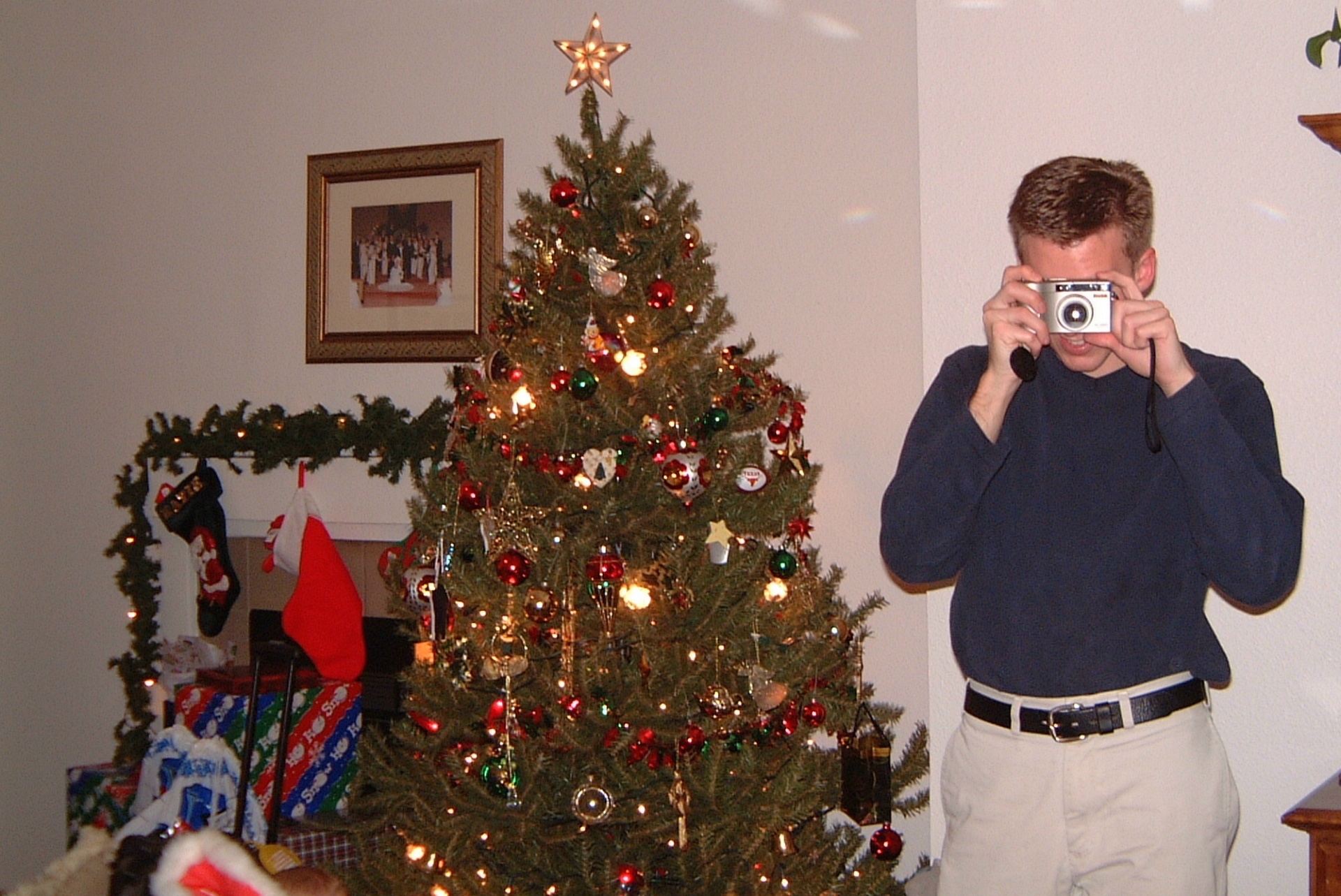 2000-12-21-04 Josh cmera happy.jpg